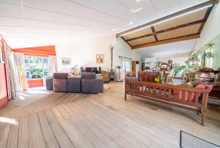 4 Bedroom Property for Sale in Paradyskloof Western Cape